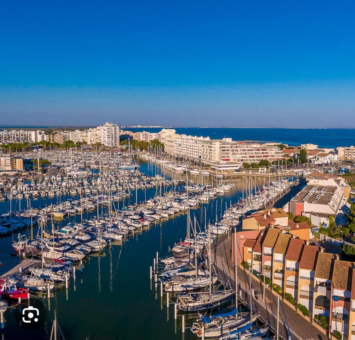 Studio Port Carnon المظهر الخارجي الصورة